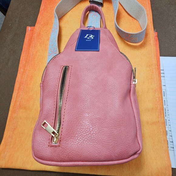Bundle 2 D & S sling bags = 1 NWT - Picture 1 of 8